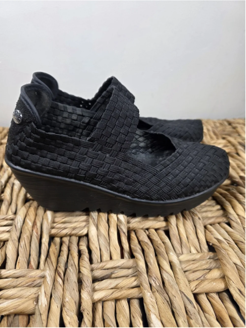 Bernie Mev Black Woven Mary Jane Comfort Wedge Shoes Women's Size 39 US 8.5